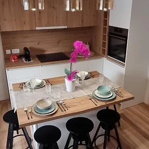 Apartman Orhideja, Fuzine